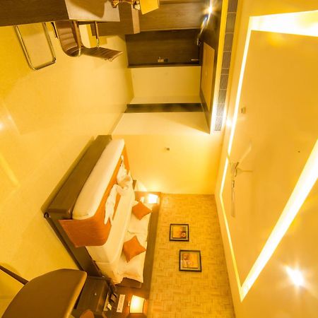 Hotel Indraprasttha Vidzsajavádá Kültér fotó